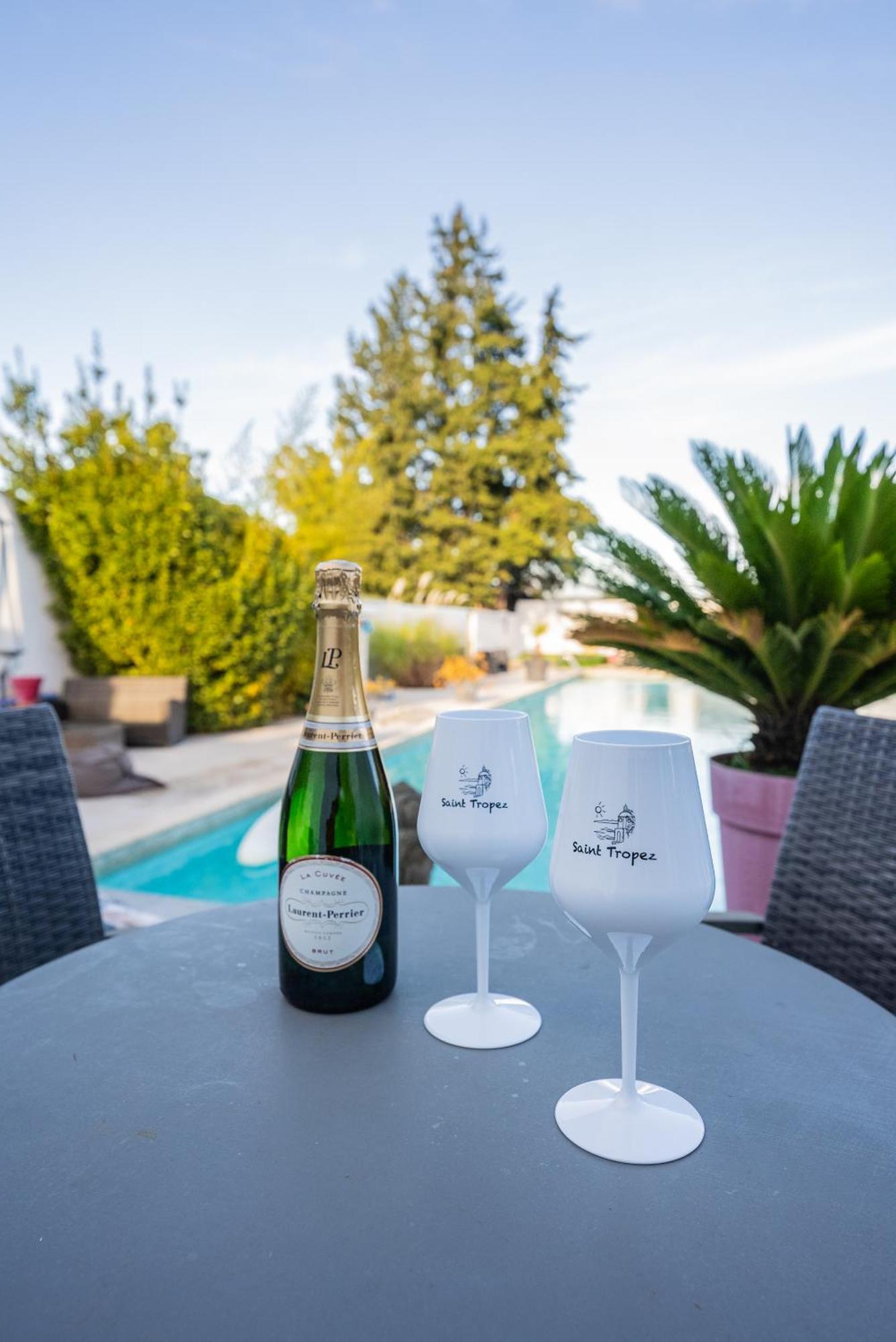 Domaine De La Sourco - Villa, Maisons & Chalet, Magnifique Havre De Paix En Provence 普罗旺斯地区特朗 客房 照片